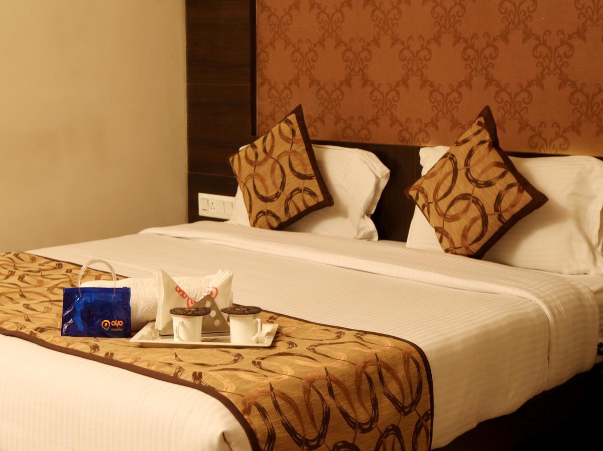Oyo 905 Galaxy View Hotel Allāhābād Junction Dış mekan fotoğraf